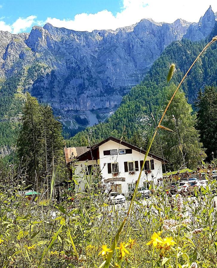 Hotel Ristorante Genzianella Madonna Eksteriør billede